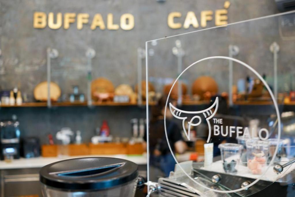The Buffalo Amphawa Samut Songkhram Εξωτερικό φωτογραφία